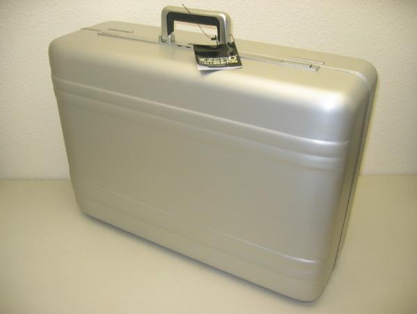 デッドストック 新品 米国 ゼロハリバートン アルミ製 スーター 3S SI シルバー